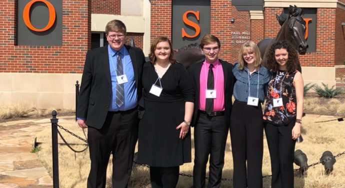 Drury honors students present research at academic conference