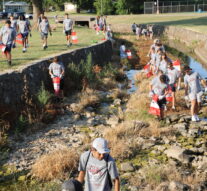 Drury students plunge into the school year with service